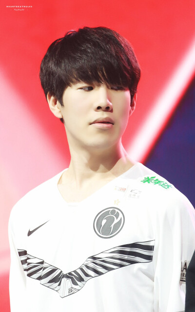 还是显得有 还是显得有