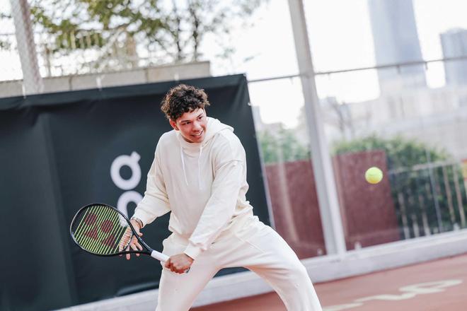 再次诠释了 再次诠释了